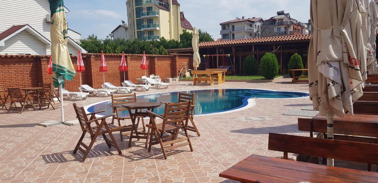 Hotel Laguna - Guest House Primorsko Exterior foto